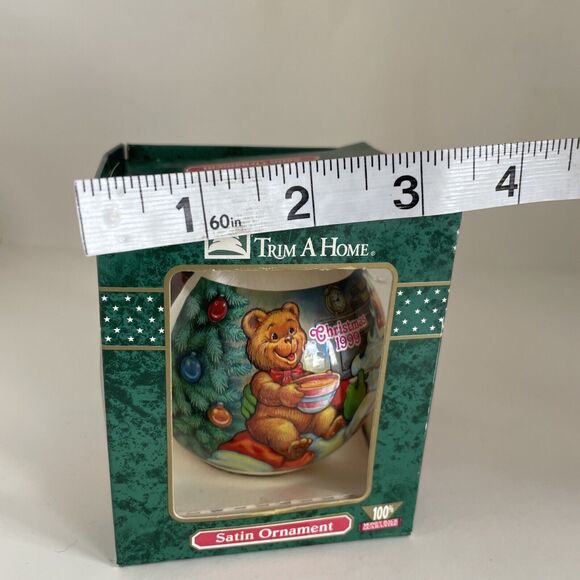 VTG 1999 TRIM A HOME SATIN ORNAMENT SANTA LITTLE TEDDY BEAR EATING PORAGE - Picture 14 of 14